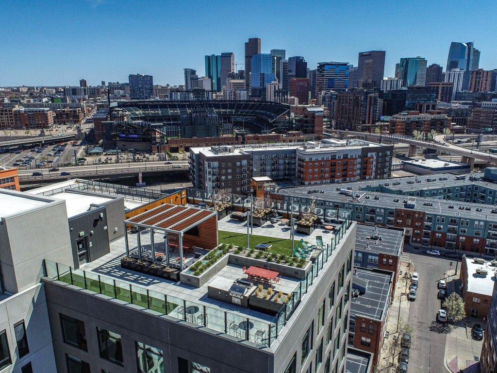 3000 N Huron